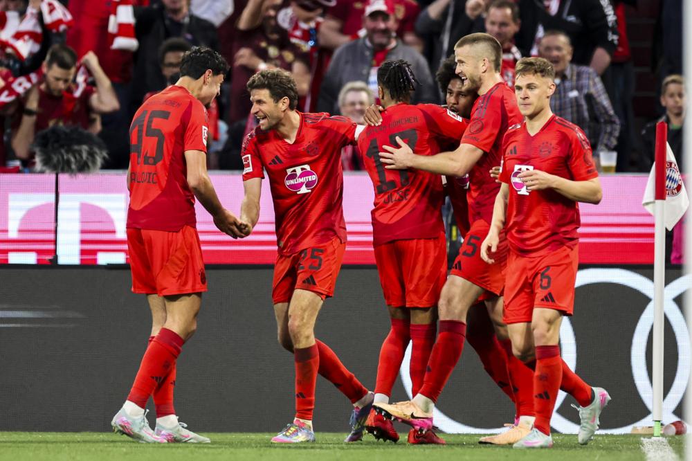 亞冠中再次 亞冠中再次