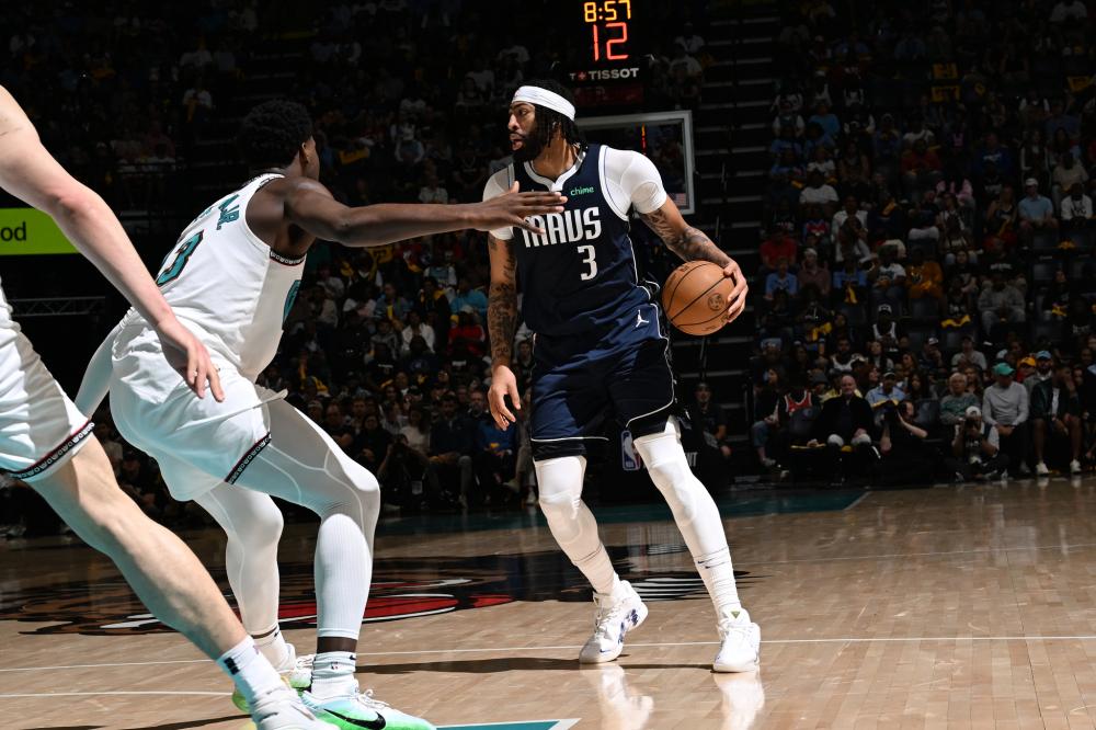 NBA最新排名：勇士升至西部第6，快船跌至第8，杜兰特受伤太阳面临挑战.